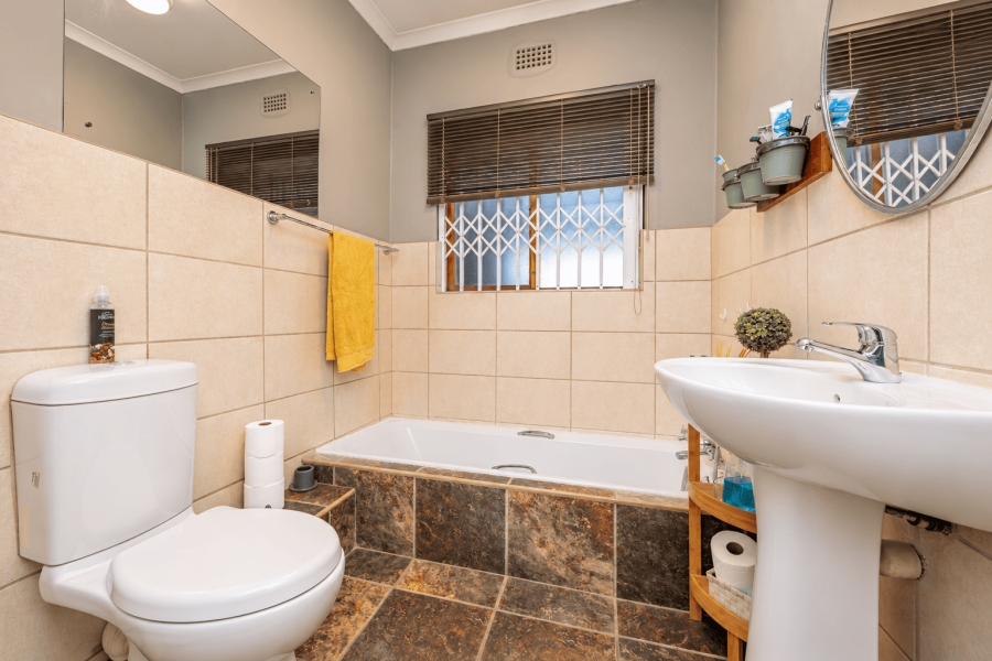3 Bedroom Property for Sale in Morgenster Heights Western Cape